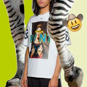 BNWT AW21 REVENANT RVNT "CONFASHION" TSHIRT L